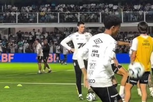 小罗比尼奥这球感！真不愧是单车少年的儿子