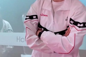 知名球星竟被球迷“恶搞”！